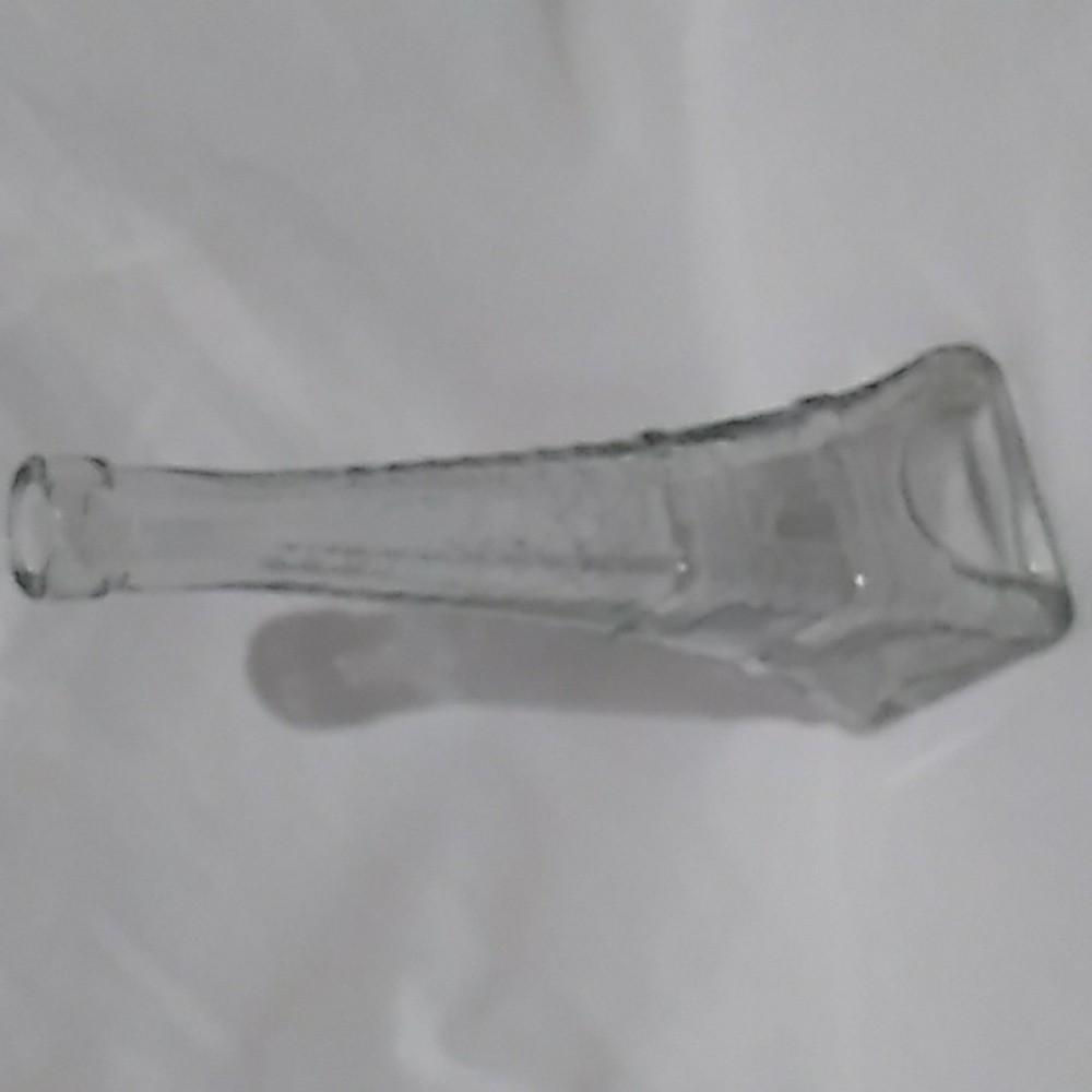 Vintage Clear Glass Eiffel Tower Vase/Bottle - Picture 3 of 8